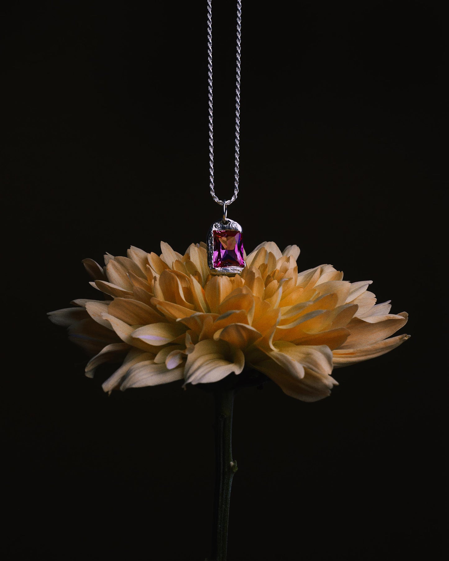 The Rose Pendant - Skydiamond - Silver - Pink